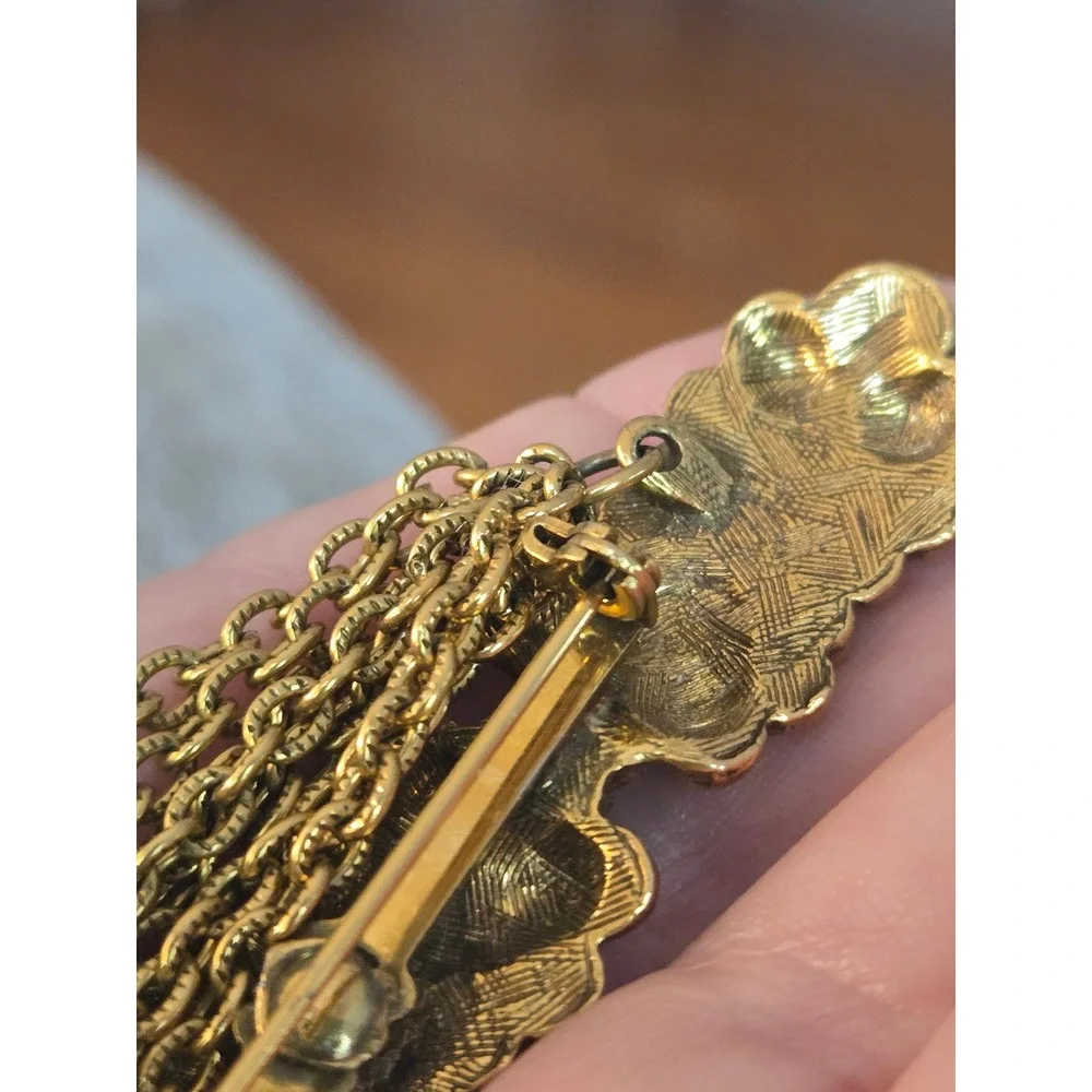 Victorian Tassel Brooch Goldtone Vintage